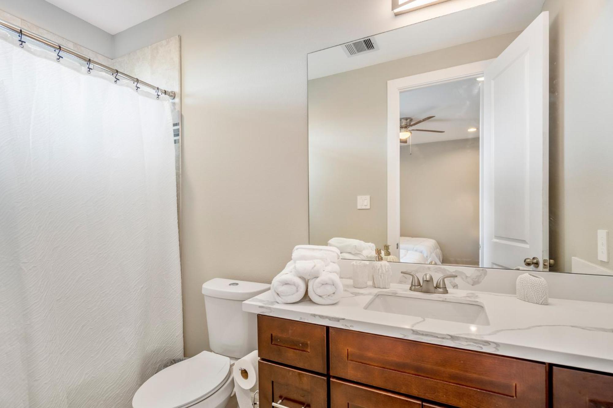Spacious 3 Bed House Near Md Anderson With Free Parking & Wi-Fi Х'юстон Екстер'єр фото