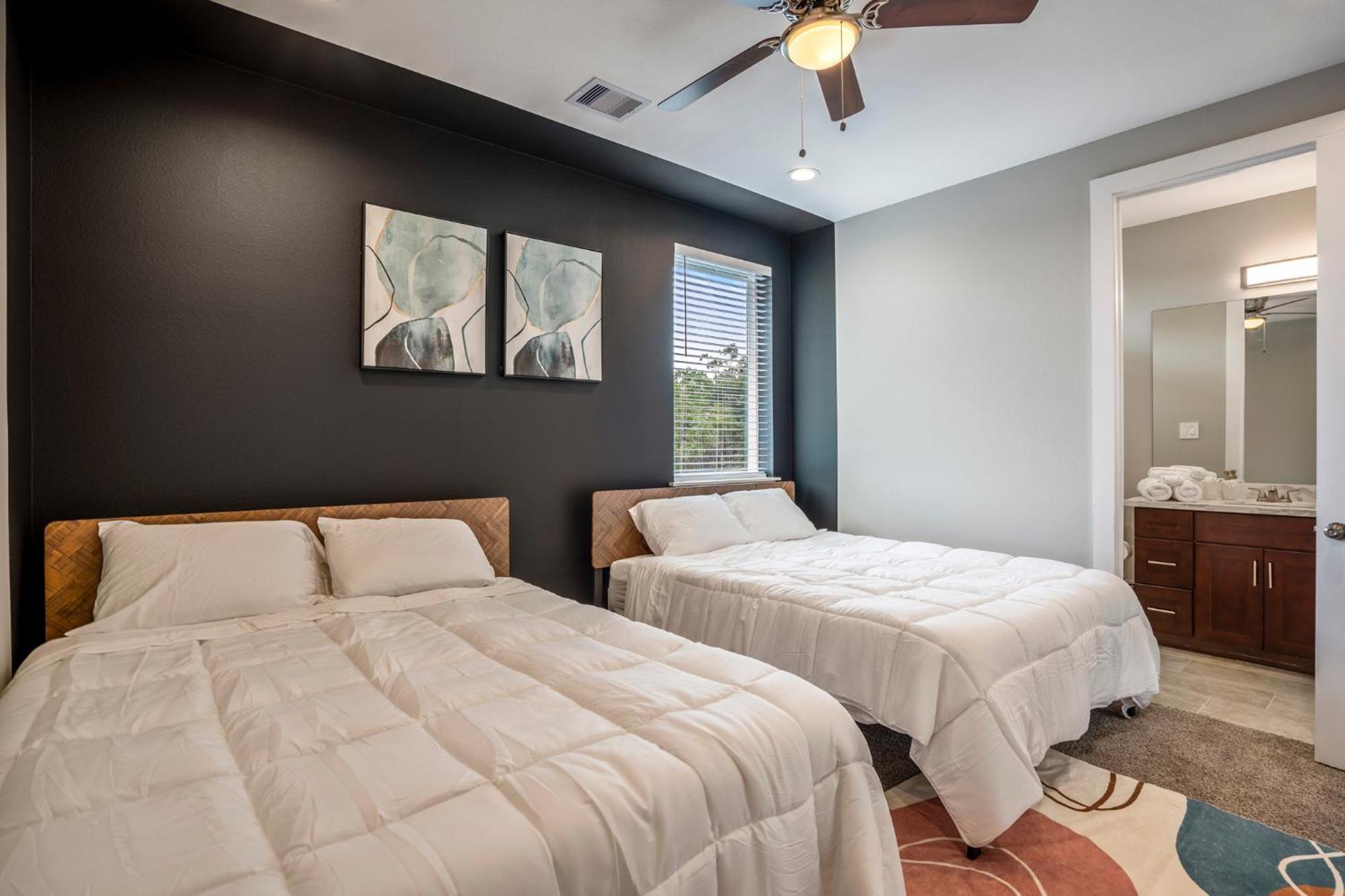 Spacious 3 Bed House Near Md Anderson With Free Parking & Wi-Fi Х'юстон Екстер'єр фото